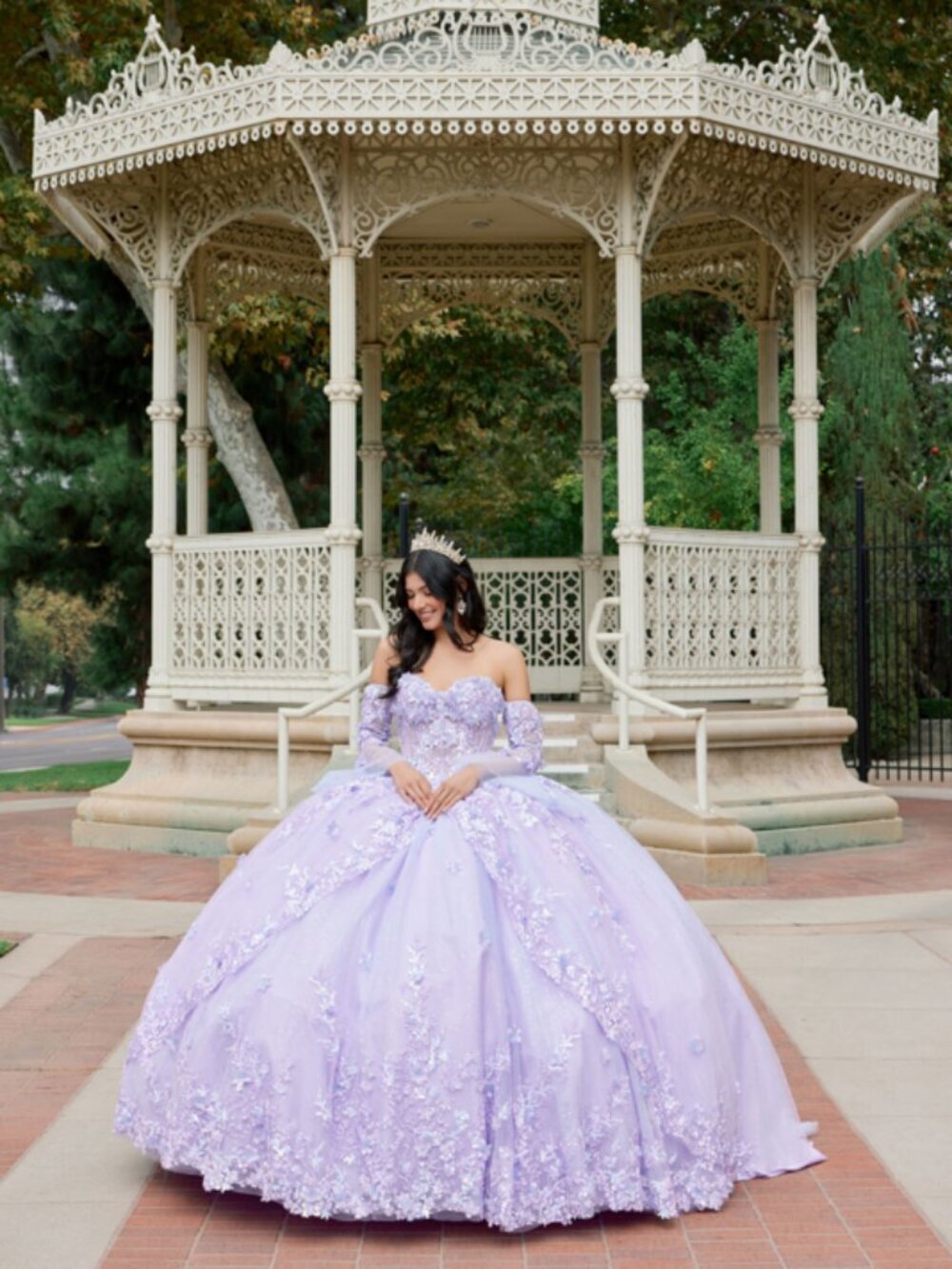 NEW QUINCEANERA DRESS WITH LONG REMOVABLE SLEEVES & FLORAL EMBROIDERY JT1459J - Picture 3 of 4